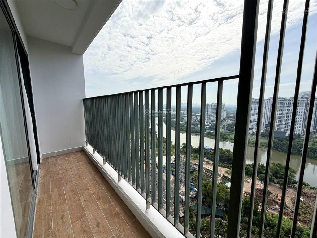 Cho thuê lavida plus (q. 7)  96m2 (3pn  2wc) căn góc  view toàn cảnh phú mỹ hưng. decor cao cấp