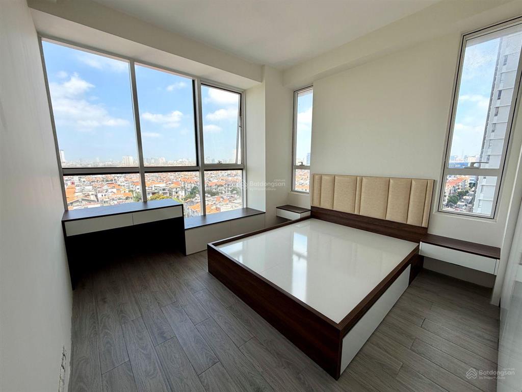 Sunrise city (n), nguyễn hữu thọ, q.7  138,7m2 (3pn  2wc) căn góc  sổ hồng. view sông & biệt thự