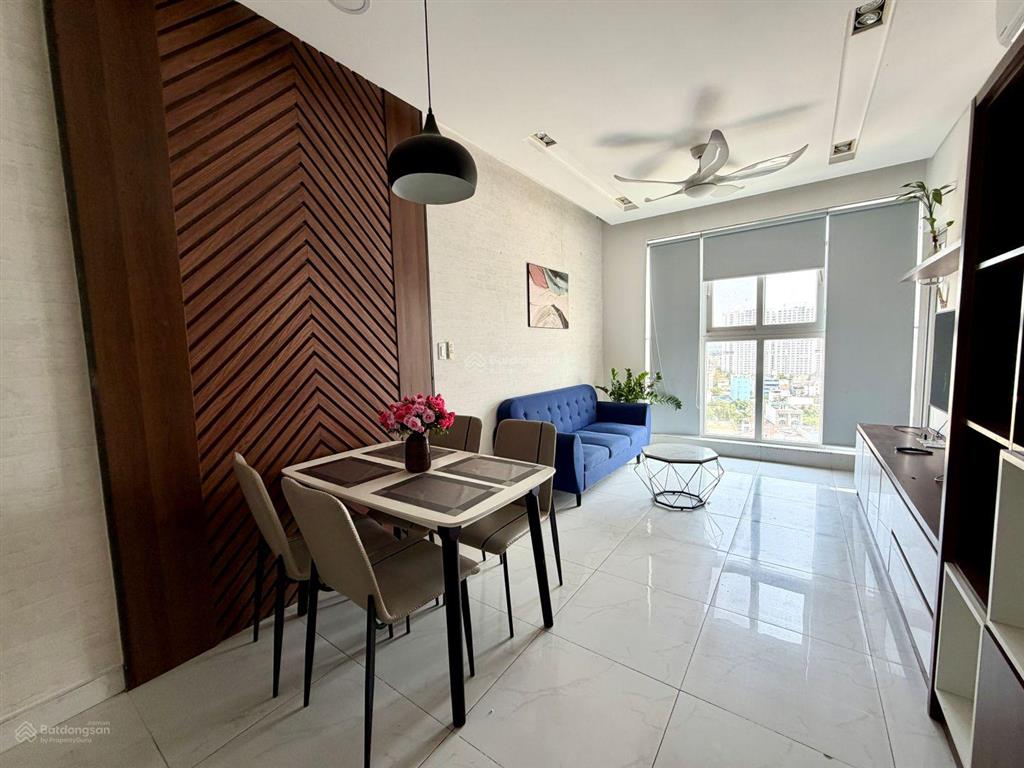 Hưng phát silver star  62,7m2 (2pn + 2wc)  sổ hồng. hướng nam. tầng cao. đầy đủ nội thất