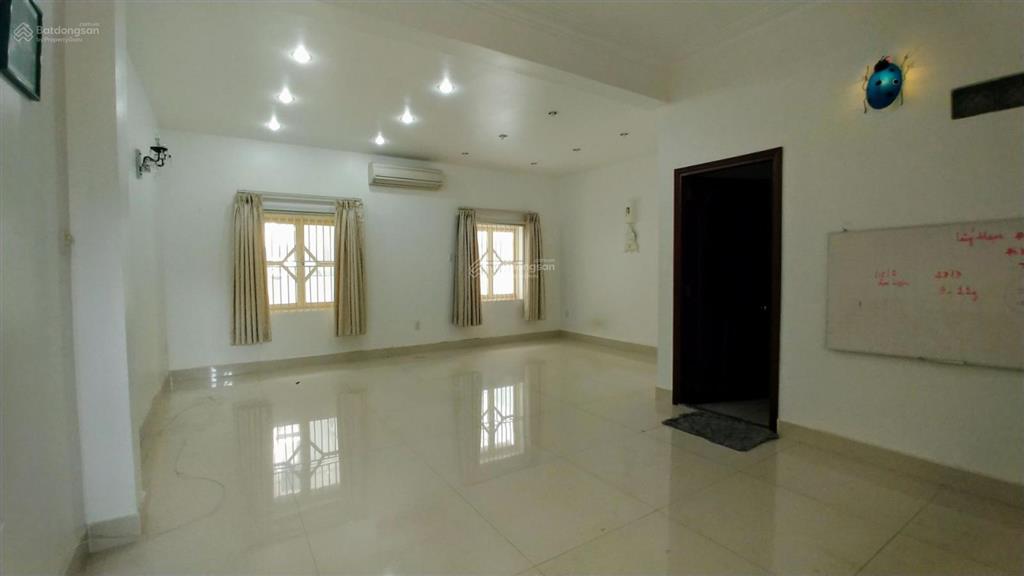 Bán nhà đường 5c, kdc trung sơn, bình hưng, bình chánh  120m (6x20)  4 tầng  đối diện trường học
