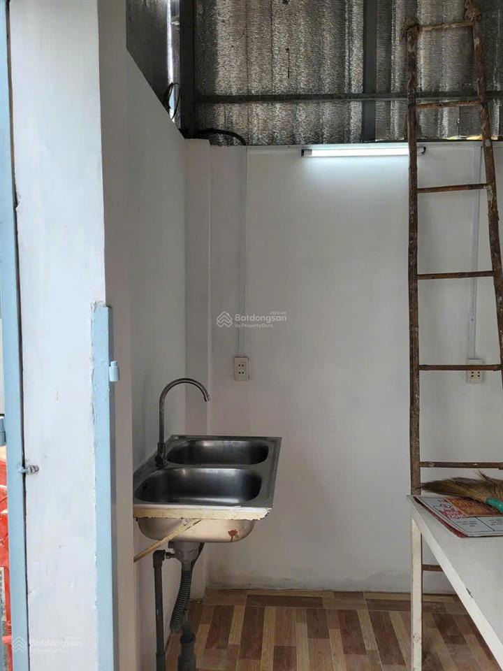 Nhà đường 65, tân hưng, q.7  124,8m (5,2 x 24)  trệt (cấp 4)  tiện làm vp cty, kho