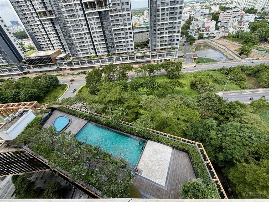 Căn góc đẹp dragon hill 1  117m (3pn  2wc)  sổ hồng  view hồ bơi & phú mỹ hưng