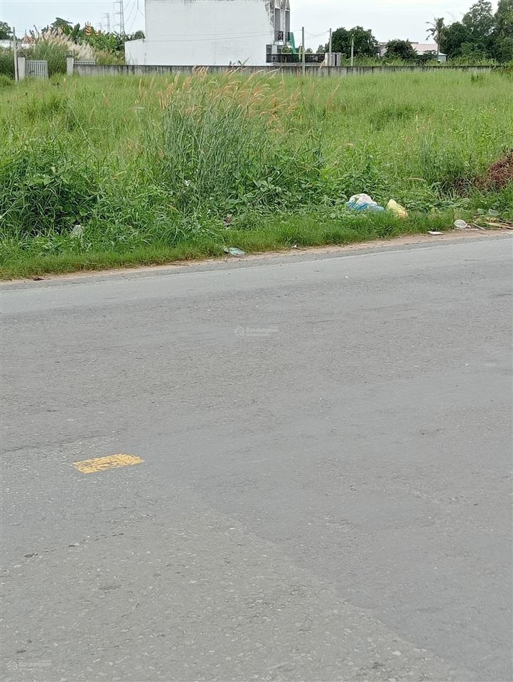 Chính chủ bán  gấp 2.776m² đất thổ cư mặt tiền tỉnh lộ 826 gần chợ rạch kiến, giá 26 tỷ