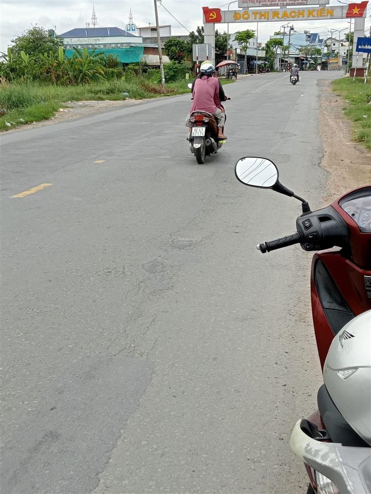 Chính chủ bán  gấp 2.776m² đất thổ cư mặt tiền tỉnh lộ 826 gần chợ rạch kiến, giá 26 tỷ