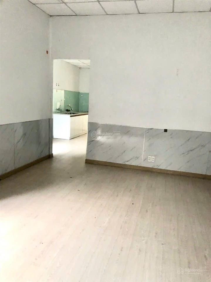 Bán gấp nhà c4 đối diện lotte mart nguyễn văn lượng, p17, gò vấp, dt 68,7m2, chỉ 5tỷ300 tl