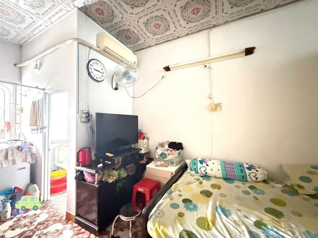 Nhà 2 tầng gần sân bay, dt 40m2, ngay ngã 6. gần mặt tiền quang trung p10 gò vấp. chỉ 3tỷ870 tl