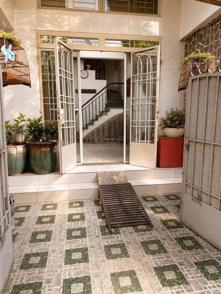 Nhà 3 tầng  60m2  đối diện bv 175  gần cv gia định  đi sân bay 5 phút  chỉ hơn 5 tỷ
