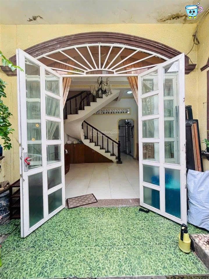 Chỉ 3tỷ750  nhà 2 tầng đúc  42m2  gần chợ phạm văn bạch  nguyễn tư giản p12 gò vấp