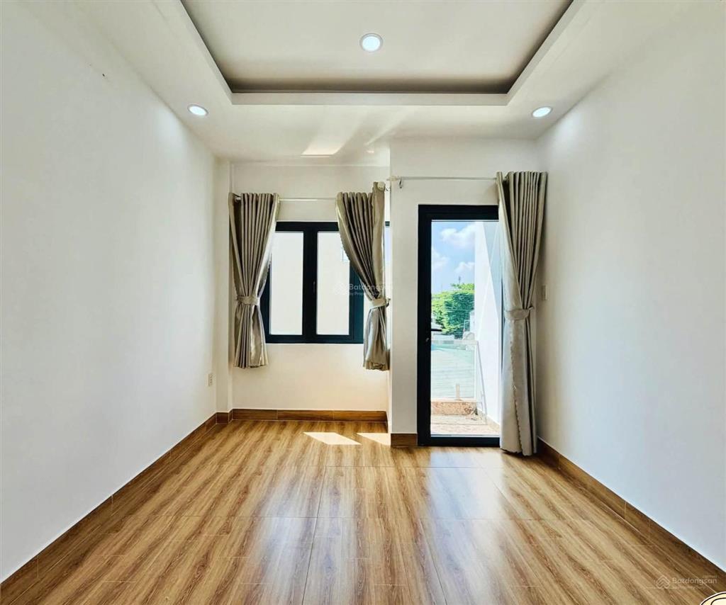 Nhà đẹp 3tầng 3pn hxh  sát mt nguyễn duy cung p12 gò vấp  chỉ 4tỷ770 thương lượng