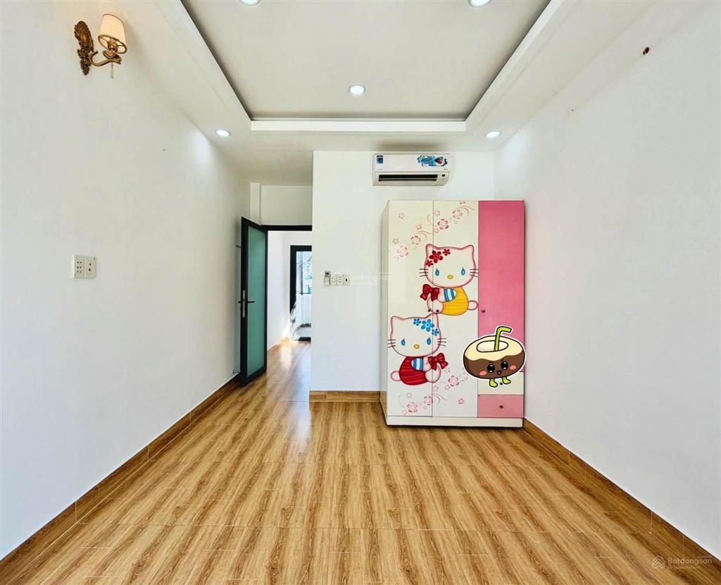 Nhà đẹp 3tầng 3pn hxh  sát mt nguyễn duy cung p12 gò vấp  chỉ 4tỷ770 thương lượng