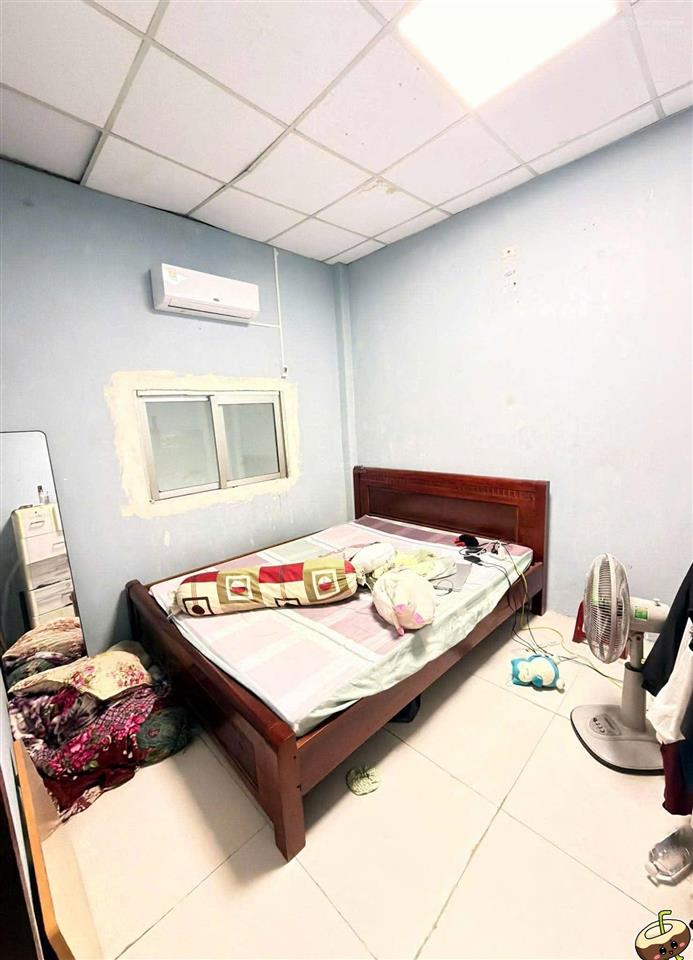 Nhà 2tầng cấp 3  dt 50m2  hẽm 3m 1 trục phạm văn bạch tân bình  giáp ga t3  chỉ 3ty950 bớt lộc