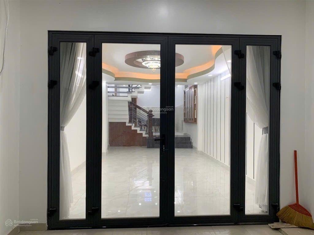 Bán gấp nhà 2 tầng hxh thông, dt 60m2, phạm văn chiêu, p14, gò vấp. gần emart, đủ tiện ích.