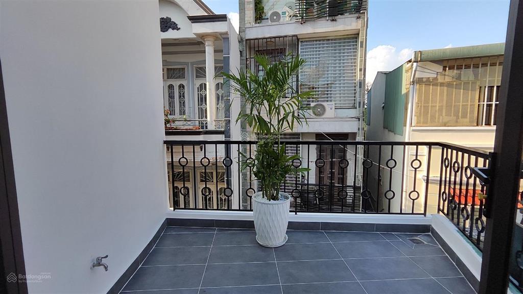 Nhà đẹp 3 tầng  ngang 5,9m  hẻm 5m thông phạm văn chiêu p14 gò vấp  chỉ 4 tỷ 650