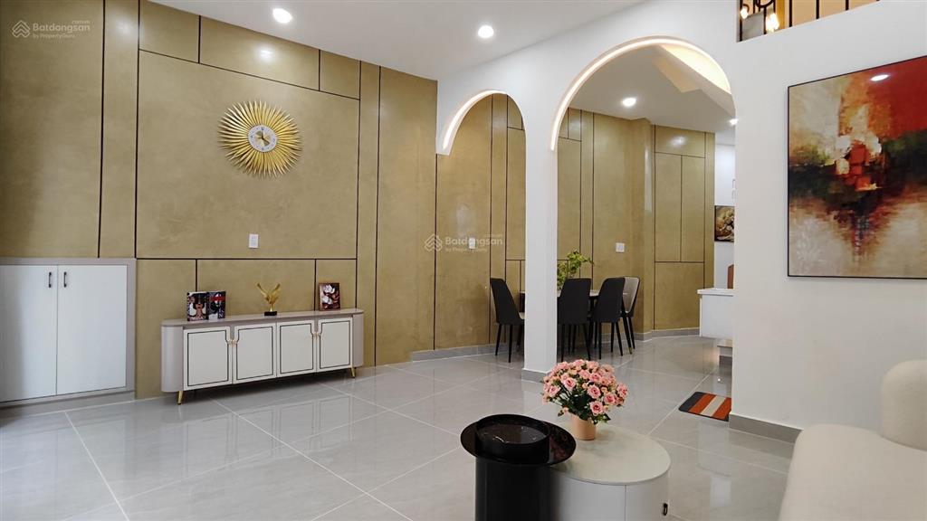 Nhà đẹp 3 tầng  ngang 5,9m  hẻm 5m thông phạm văn chiêu p14 gò vấp  chỉ 4 tỷ 650