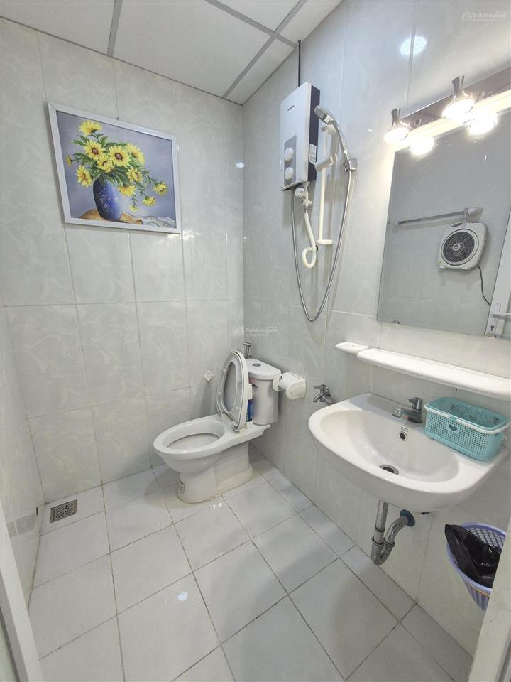 Căn full nội thất thiết kế trẻ trung chuẩn châu âu 65m2, 2pn nhà mới chưa cho thuê lần nào.
