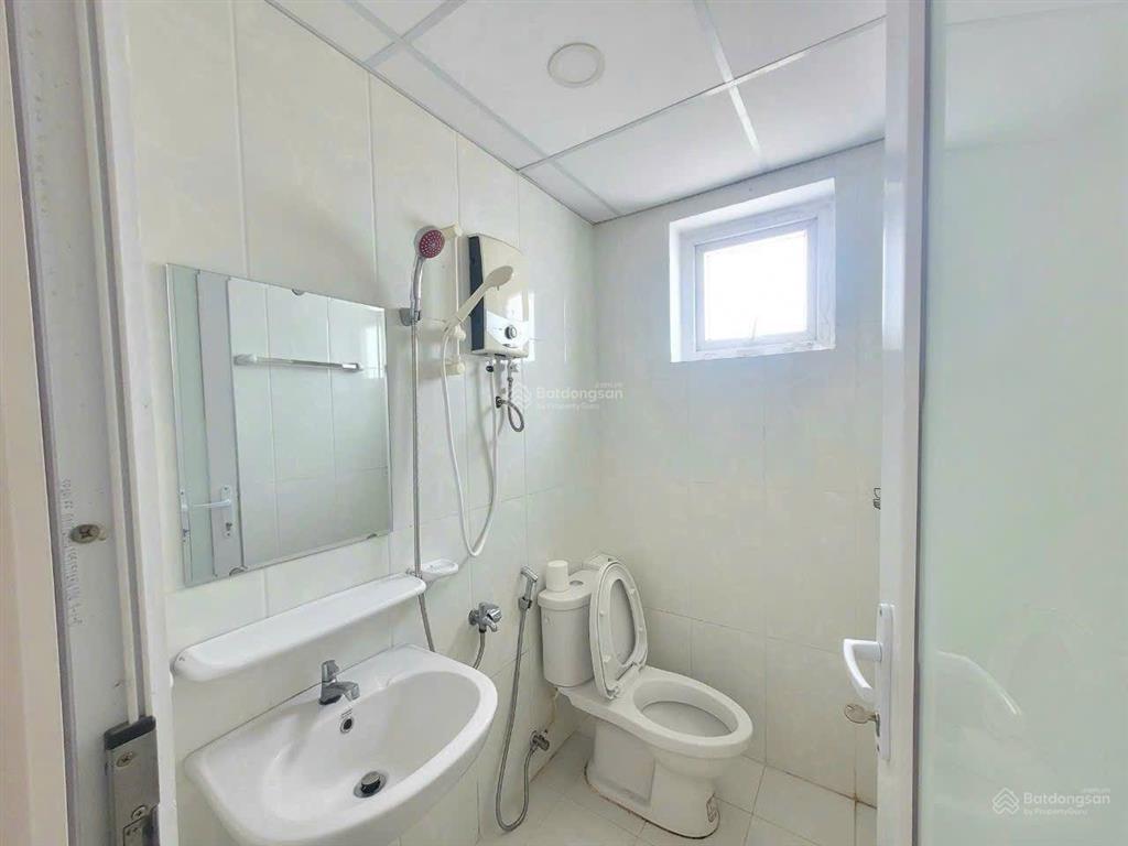 Cho thuê nhà trống view tây nam gió mát, view bắn pháo hoa 2016 căn hộ 65m2 2p.n prospe plaza