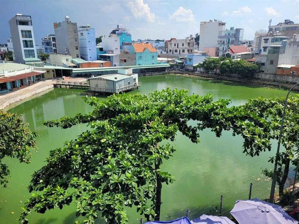 Chính chủ cần tiền ra gấp căn hộ 2pn, 2 toilet có sổ hồng, căn góc chung cư prosper plaza