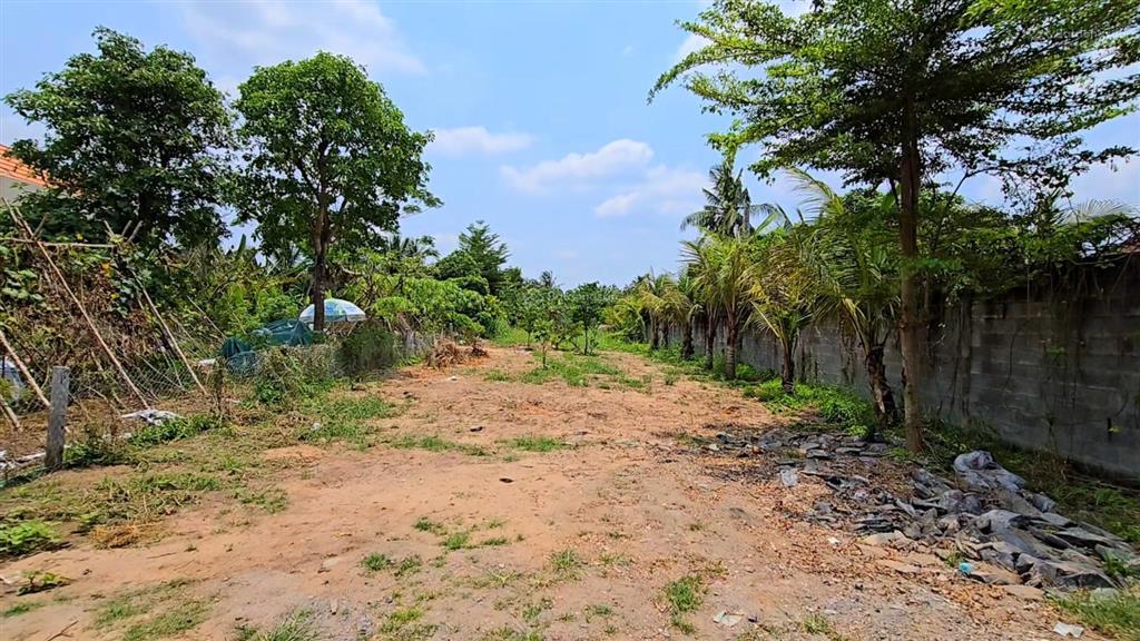 700m2 đất thổ cư  gần tuyến đường huyết mạch  gần các khu đô thị lớn  gần tphcm  gần sông