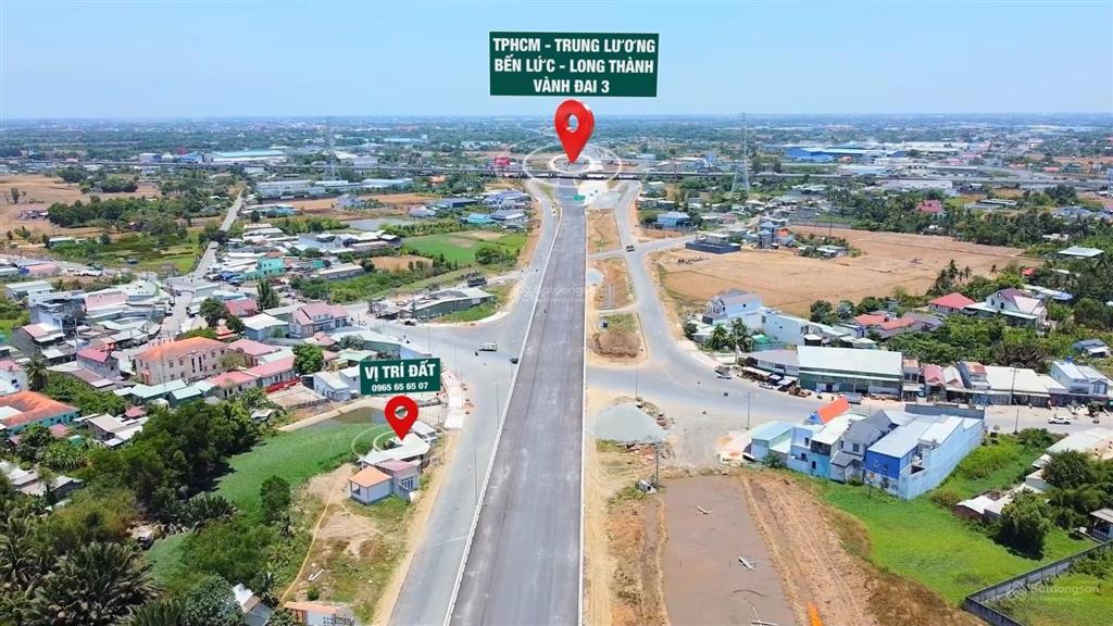 Đất thổ cư mặt tiền sông  đường nhựa 12m  khu sầm uất nhất xã