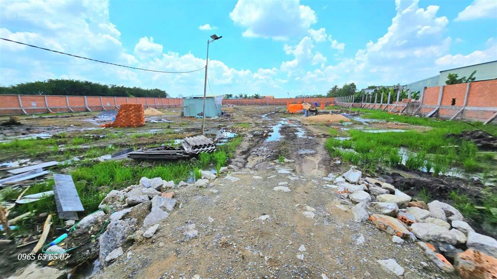 8.100m² đất mặt tiền đường nguyễn hữu trí hiện hữu 18m đang mở rộng lên 30m
