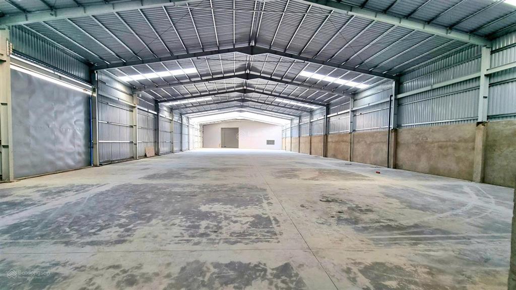 Bán xưởng 3.700m2 giá sát mức đền bù mở rộng đường  2 mặt tiền đường container