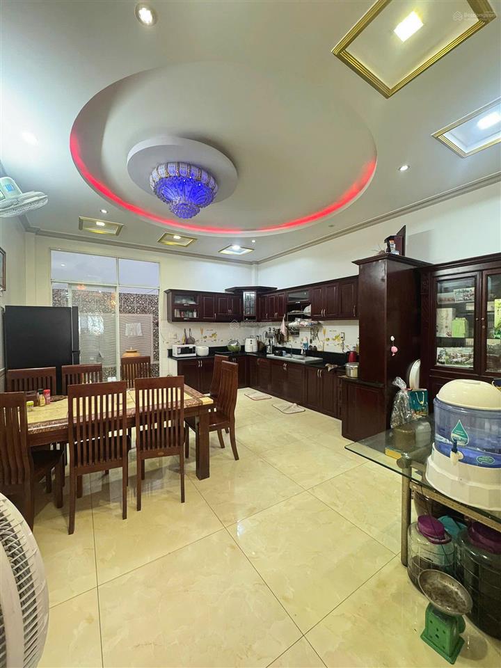 Bán nhà khu tên lửa  đối diện công viên  đã hoàn công