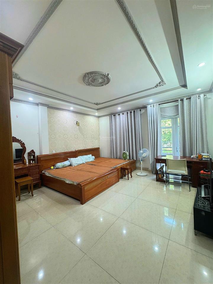 Bán nhà khu tên lửa  đối diện công viên  đã hoàn công