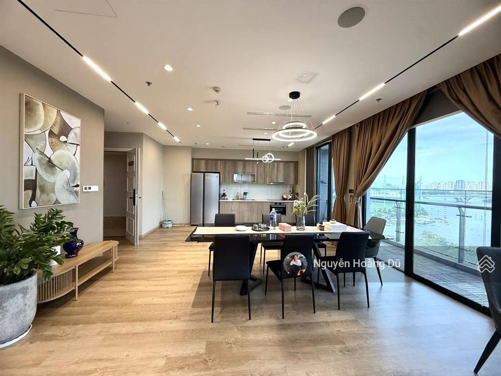 Cho thuê căn hộ 3pn 121m2 view cầu bason nội thất đẹp giá 65tr/th