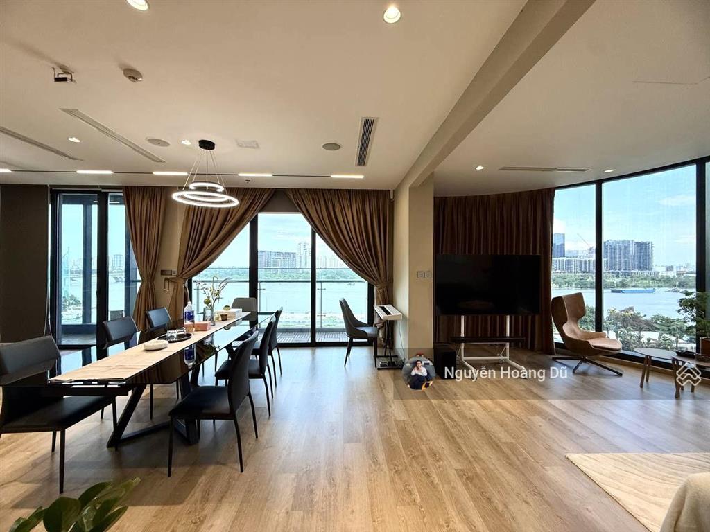 Cho thuê căn hộ 3pn 121m2 view cầu bason nội thất đẹp giá 65tr/th