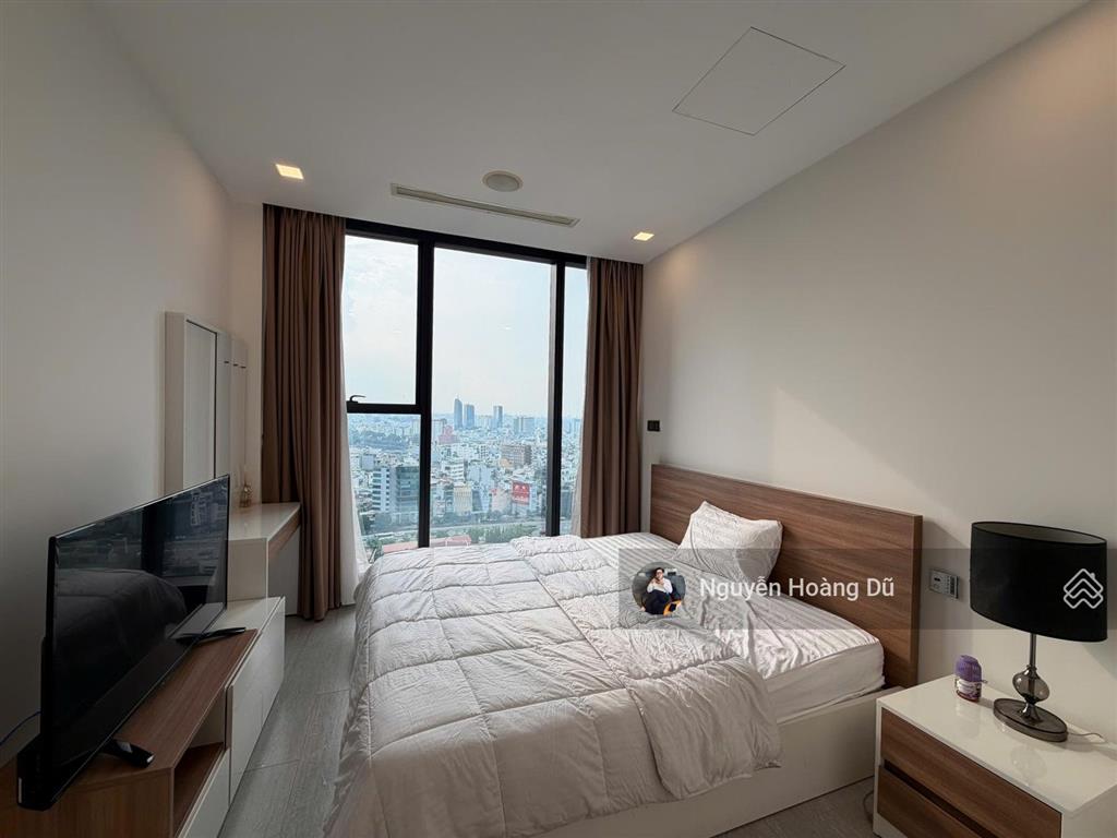 Cho thuê vinhomes ba son 2pn view vòng cung landmark giá tốt 30tr/th