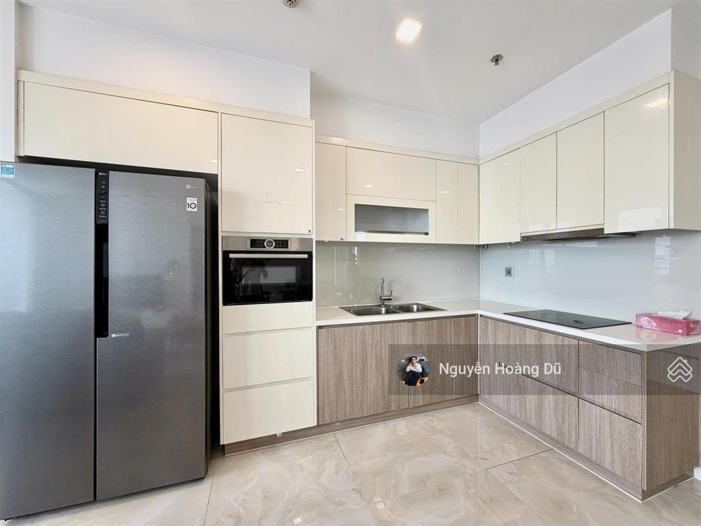 Vinhomes golden river cho thuê 3pn view sông giá tốt chỉ 46tr/tháng