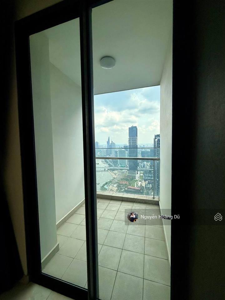 Vinhomes bason cho căn hộ 4pn 160m2 view sông đẹp giá 80triệu/ tháng