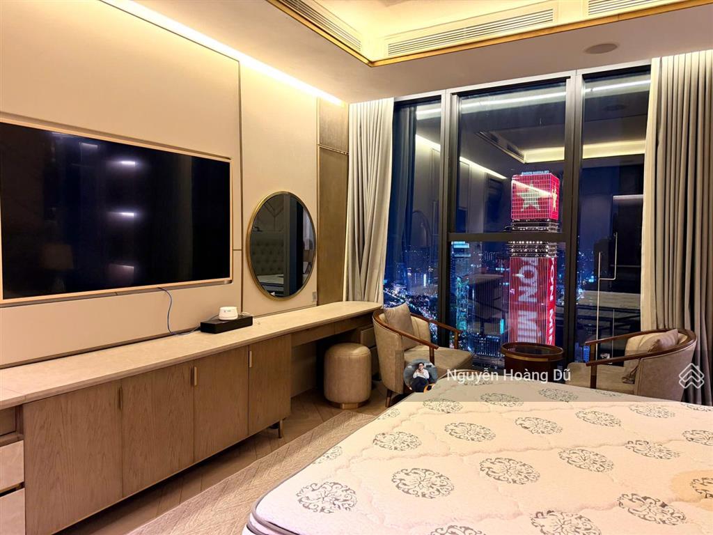 Siêu phẩm 3pn 160m2 view panorama  vinhomes golden river ba son cho thuê 110 triệu/tháng