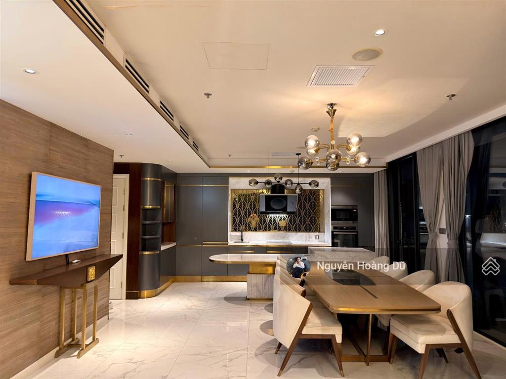 Siêu phẩm 3pn 160m2 view panorama  vinhomes golden river ba son cho thuê 110 triệu/tháng