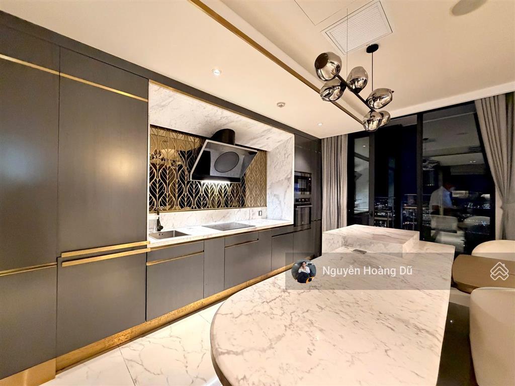 Siêu phẩm 3pn 160m2 view panorama  vinhomes golden river ba son cho thuê 110 triệu/tháng