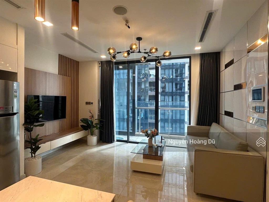 Vinhomes golden river 3pn ntcb giá tốt chỉ 30 triệu/tháng