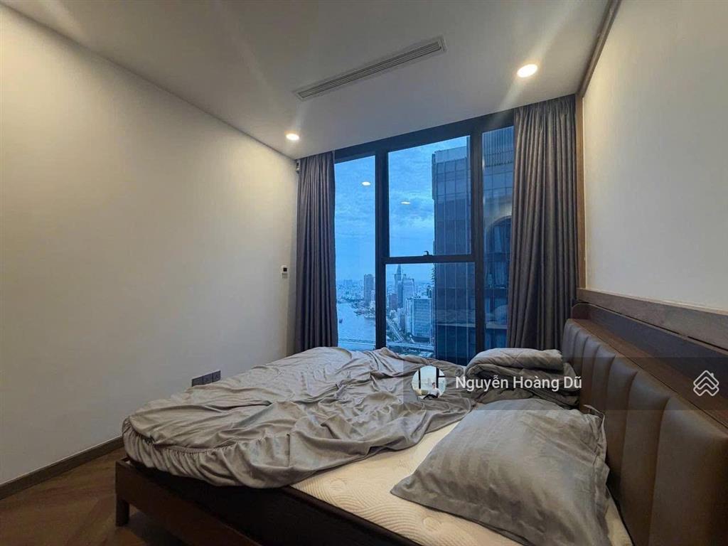 Vinhomes bason cho thuê 2pn view landmark giá 30 triệu/tháng