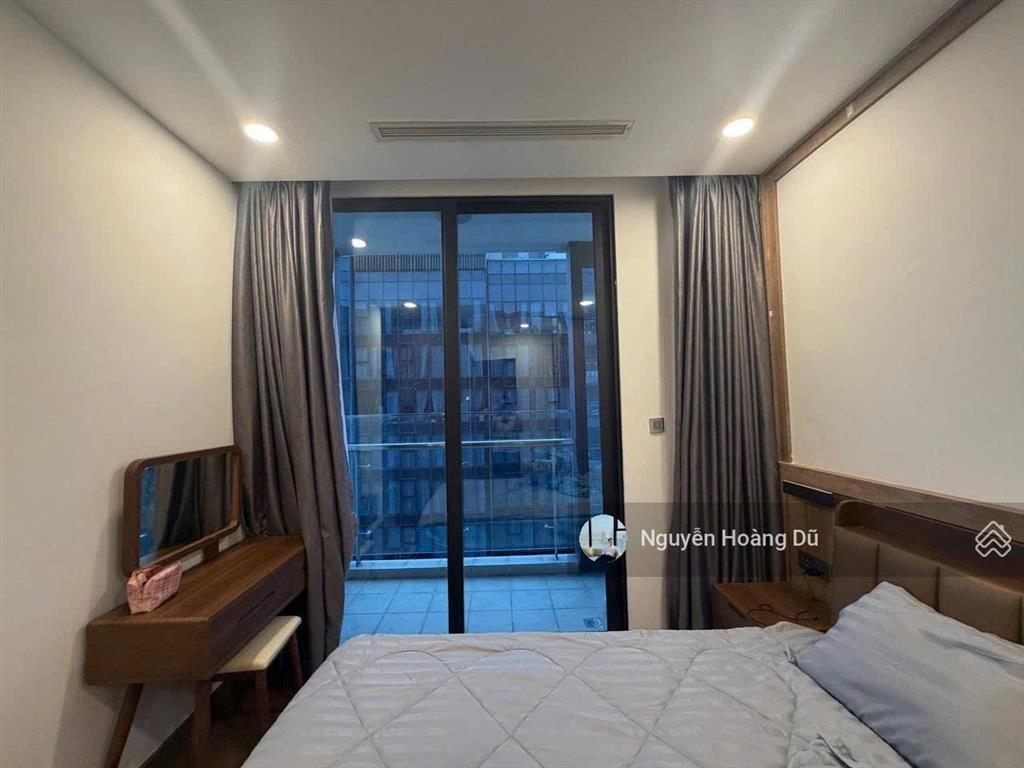 Vinhomes bason cho thuê 2pn view landmark giá 30 triệu/tháng
