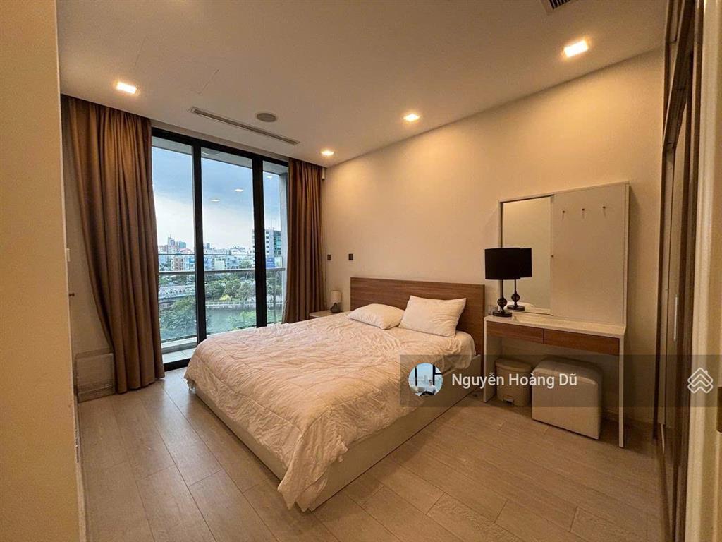 Vinhomes golden river cho thuê 1pn 60m2 giá tốt 23triệu/tháng