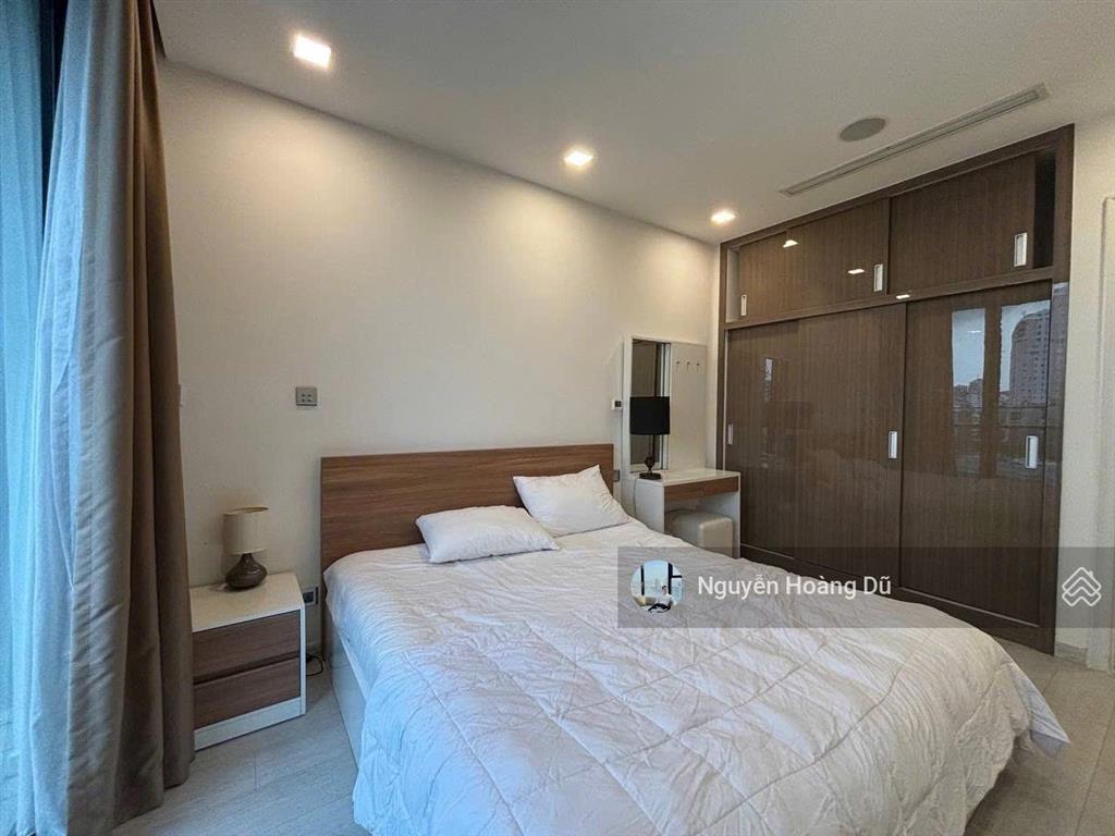 Vinhomes golden river cho thuê 1pn 60m2 giá tốt 23triệu/tháng
