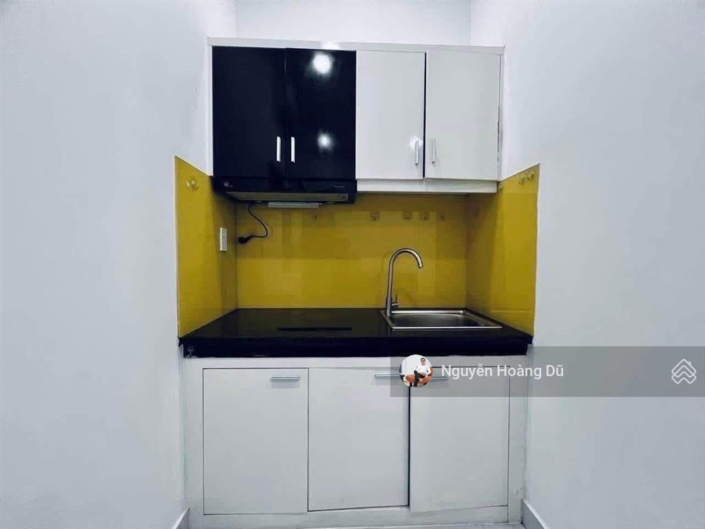 Chính chủ cho thuê full nội thất quận 3 giá 4tr5/tháng