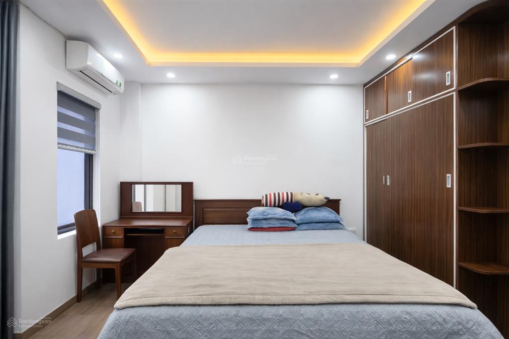 [sốc]bán nhà hồ tùng mậu, mt 5m, trước nhà 3m, nở hậu, 5ph ra trường cầu diễnlê quý đôn, 10 tỷ