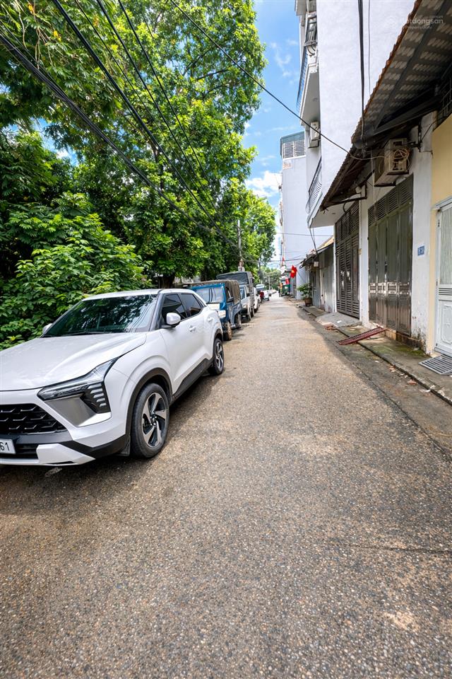 [hiếm] bán đất hồ tùng mậu tặng nhà cấp 4, lexus ngủ trong nhà, 20m ra oto tránh, 10.6 tỷ