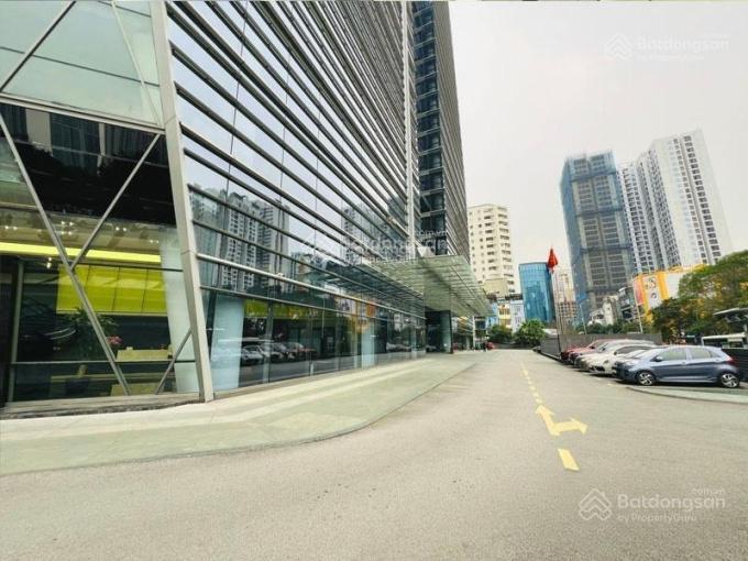 Cho thuê văn phòng hạng b + mặt đường lê văn lương 240m², chỉ 300.000đ/m²