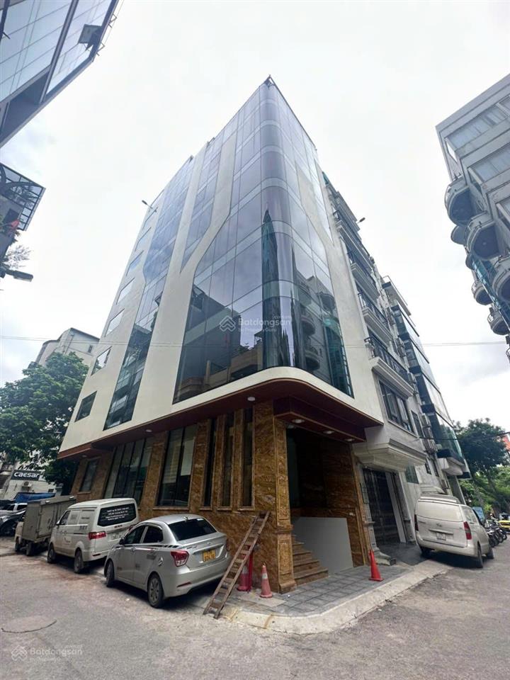 Cho thuê tòa văn phòng riêng cầu giấy, 9 tầng, 1 hầm kính ốp, nội thất hoàn thiện siêu đẹp