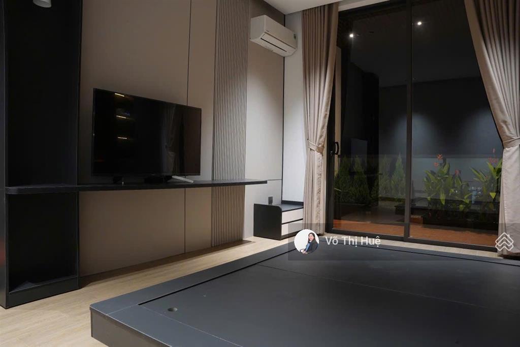 Mt phố hải châu chỉ 14.5 tỷ đẹp 109m2 full nội thất