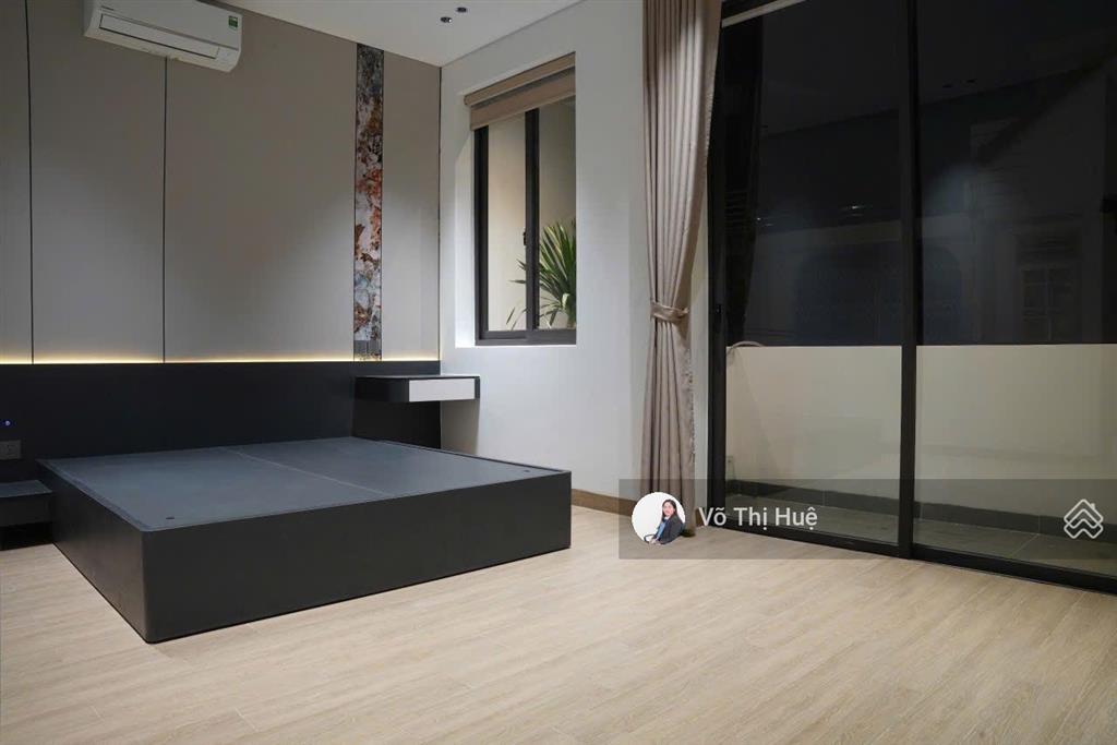 Mt phố hải châu chỉ 14.5 tỷ đẹp 109m2 full nội thất