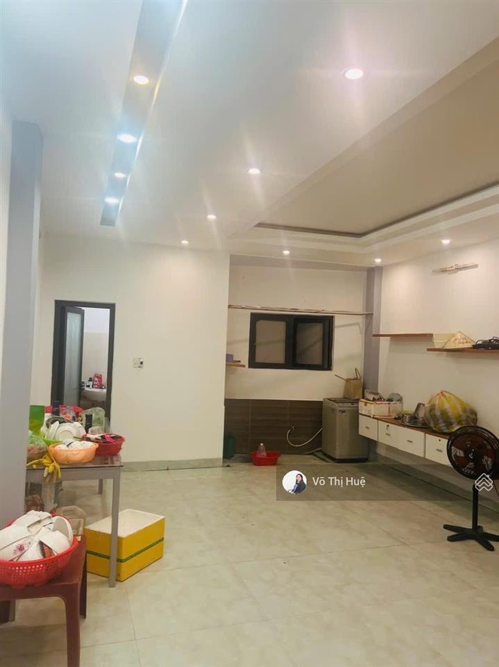 Nhà mt 2 tầng mới cứng kd tốt mà chỉ 100tr/m2 ngay phố sơn trà