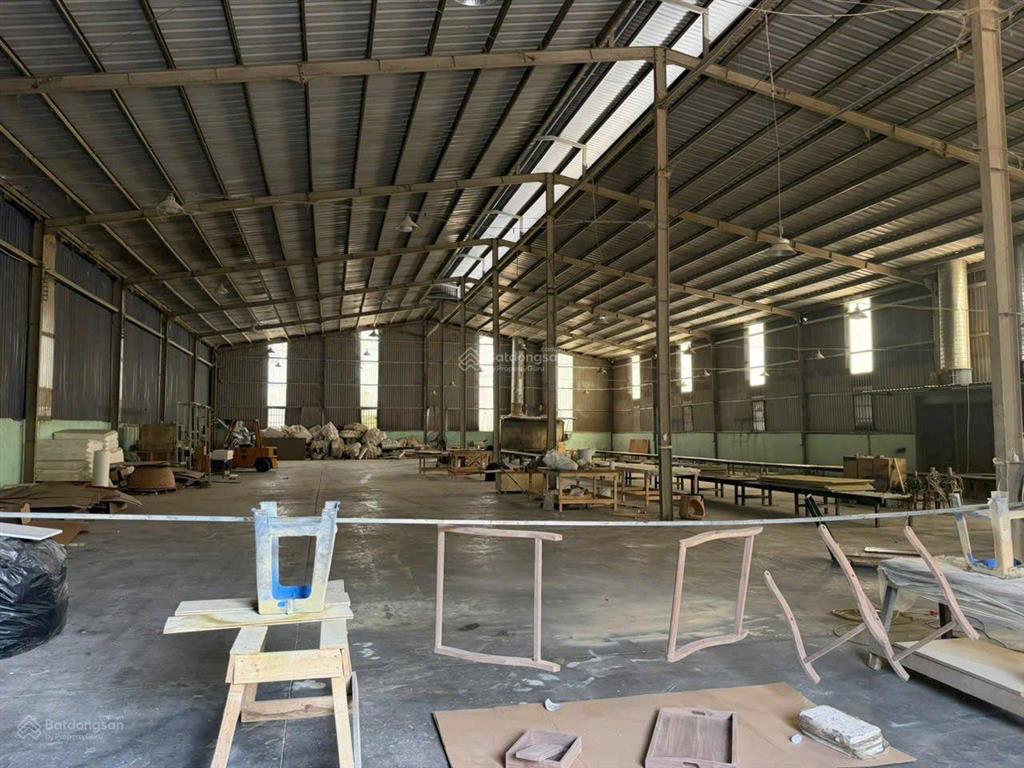 Cho thuê kho xưởng 1500m2. giá 65 triệu tại khánh bình/ tân uyên/ hcm.  0934 794 *** mr long