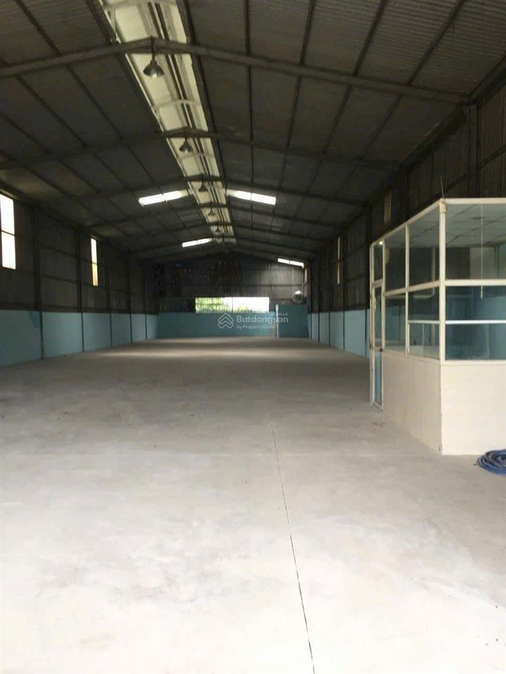 Cho thuê kho xưởng 600m2. giá 25 triệu/ tháng. tại định hòa/ thủ dầu một/ bình dương.